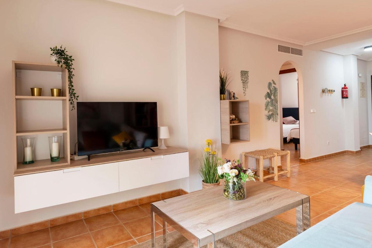 Ático con terraza-solárium y piscina 4-6 personas WIFI A/C Apartamento Roda Exterior foto