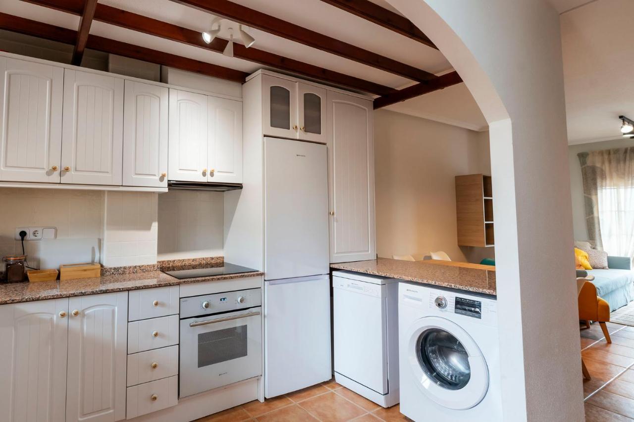 Ático con terraza-solárium y piscina 4-6 personas WIFI A/C Apartamento Roda Exterior foto