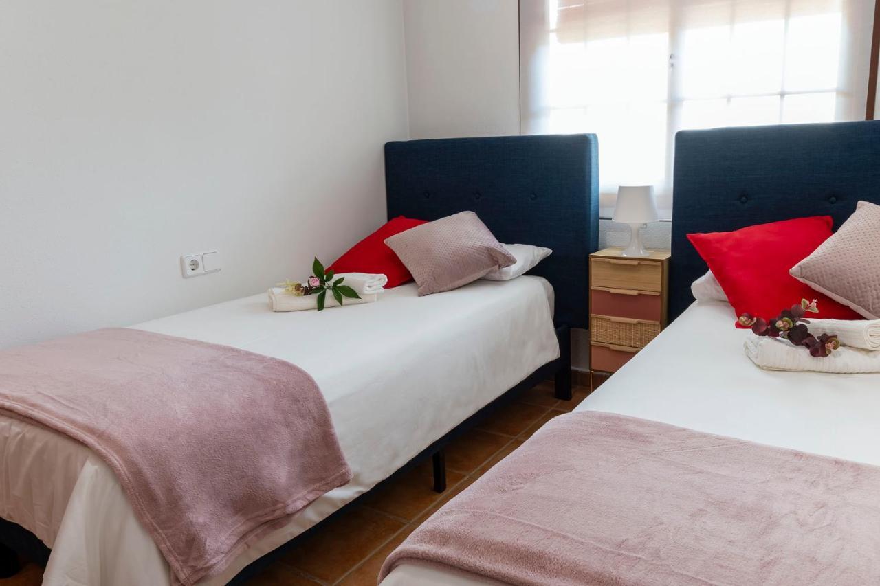 Ático con terraza-solárium y piscina 4-6 personas WIFI A/C Apartamento Roda Exterior foto
